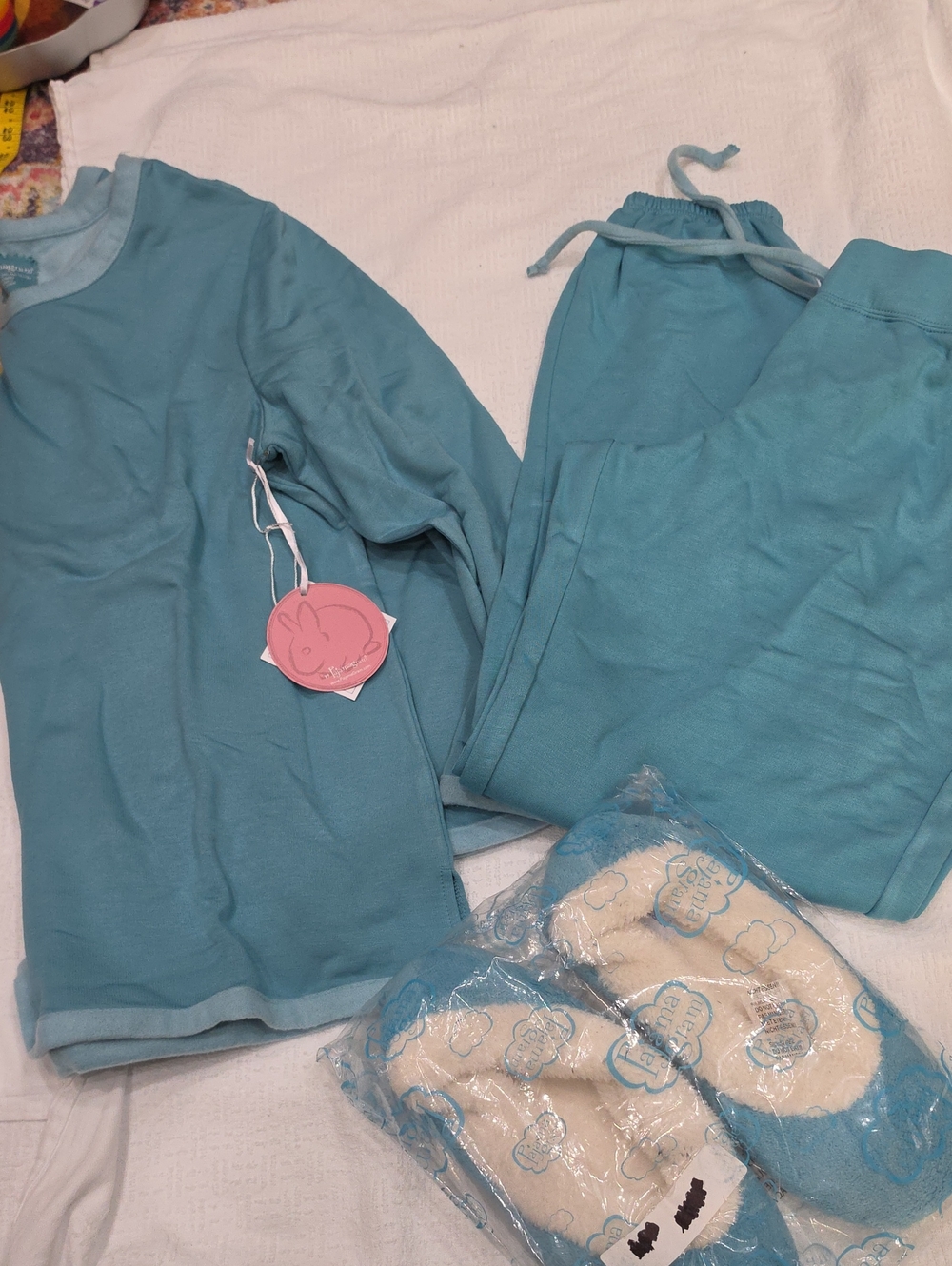 NEW PAJAMAGRAM SET WITH SLIPPERS